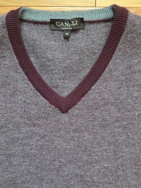 Canali Men's V-Neck Sweater in Heather Plum. Size 42